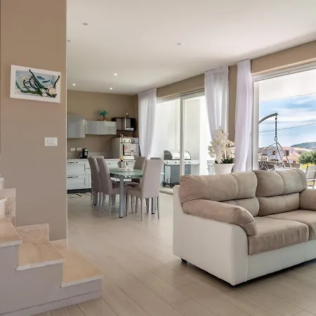 Con Piscina Privata Budoniaffitti Villa *